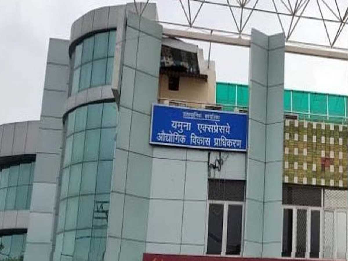 यमुना प्राधिकरण के तीन सर्किल सेक्टर 22 डी में होगे शिफ्ट